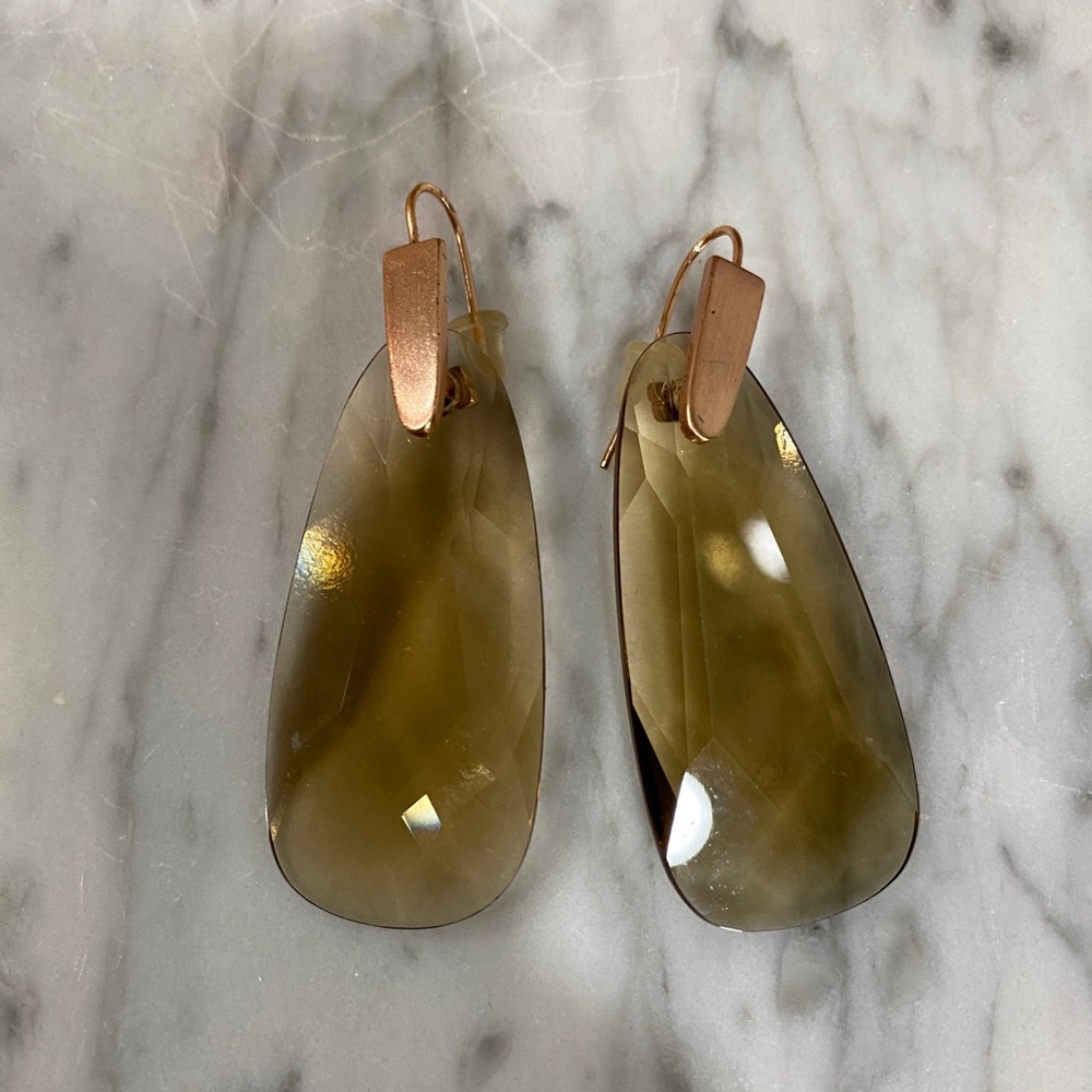 Kendra Scott rose gold earrings with brown crystal drops